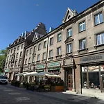 Stylish With Sauna Old Town, Town Hall Square Daire *