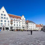 Stylish With Sauna Old Town, Town Hall Square Appartement