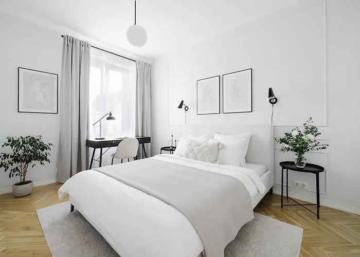 Appartamento Stylish With Sauna Old Town, Town Hall Square *