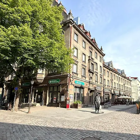 Stylish With Sauna Old Town, Town Hall Square Апартаменты Таллин